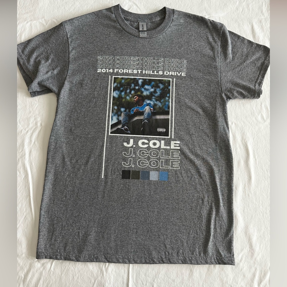 Men’s J Cole Graphic Tshirt Size M